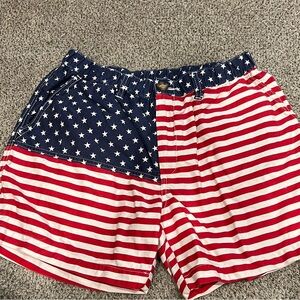 Chubbies The ‘Mericas USA American Flag Patriotic Shorts Men’s Medium